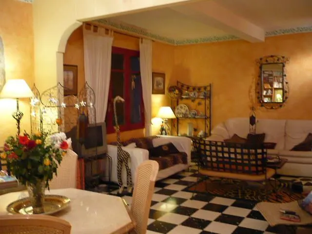 La Lucques Masabelle Pensjonat